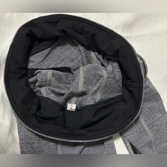 🌟Like New🌟 Lululemon: Women’s Crop Leggings - Size 6 - Picture 13 of 13
